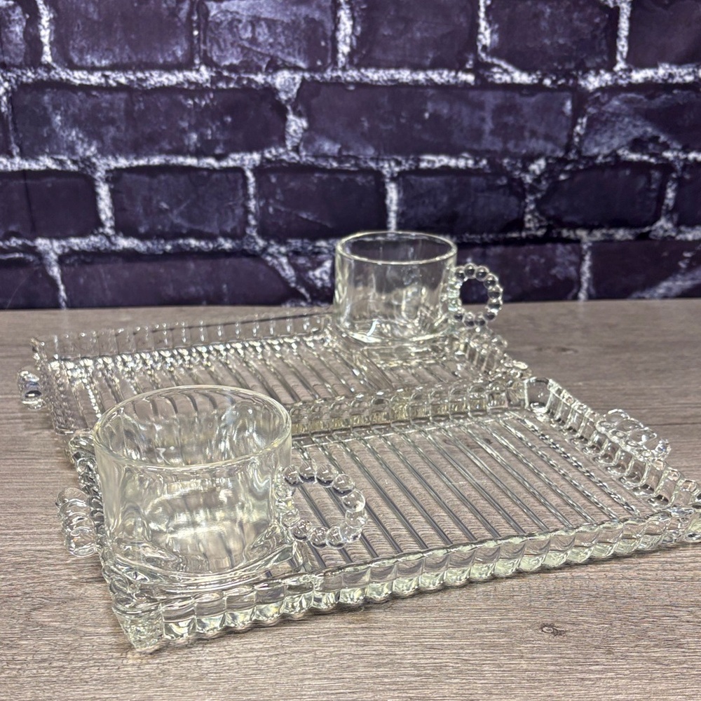 Vintage Hazel Atlas Sip Snack Smoke Set